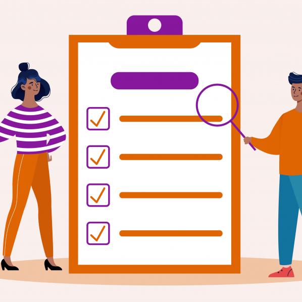 Deux personnes sont en train de regarder la liste des mission à réaliser 